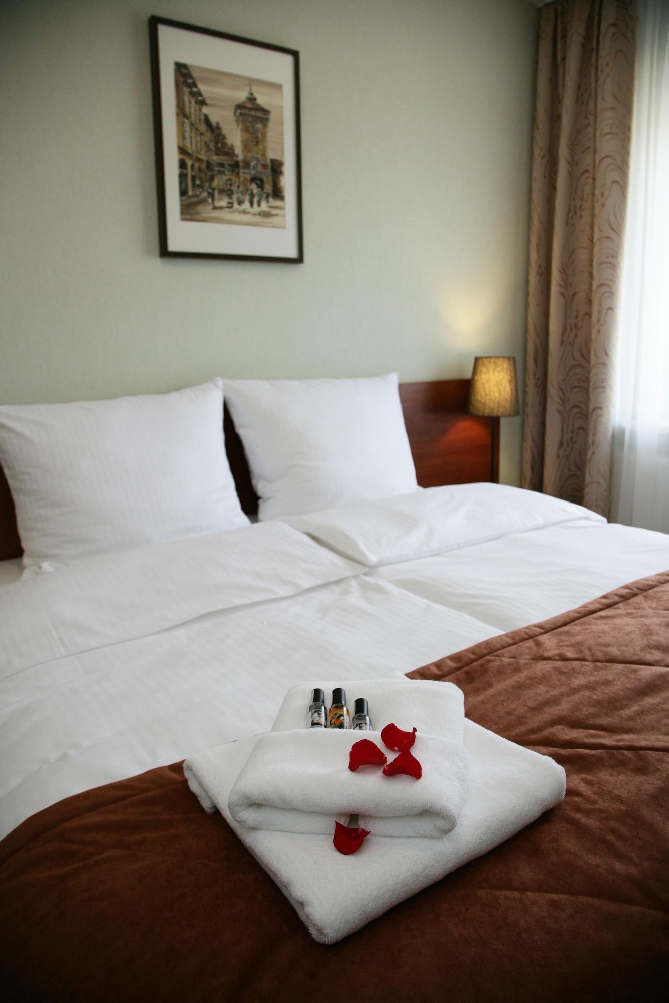 Aparthotel Globus Краков Экстерьер фото