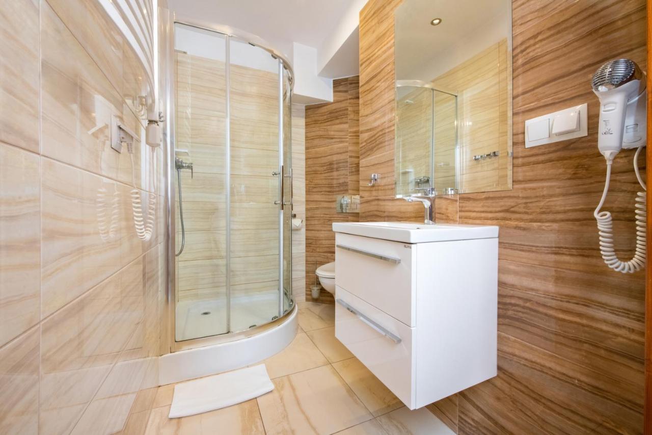 Aparthotel Globus Краков Экстерьер фото