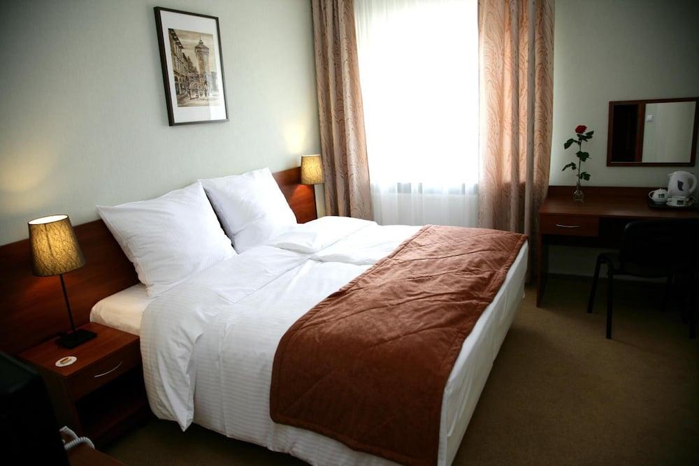 Aparthotel Globus Краков Экстерьер фото
