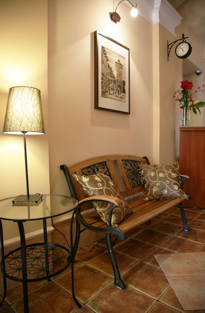 Aparthotel Globus Краков Экстерьер фото