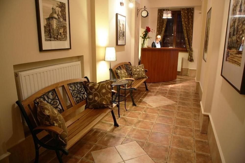 Aparthotel Globus Краков Экстерьер фото