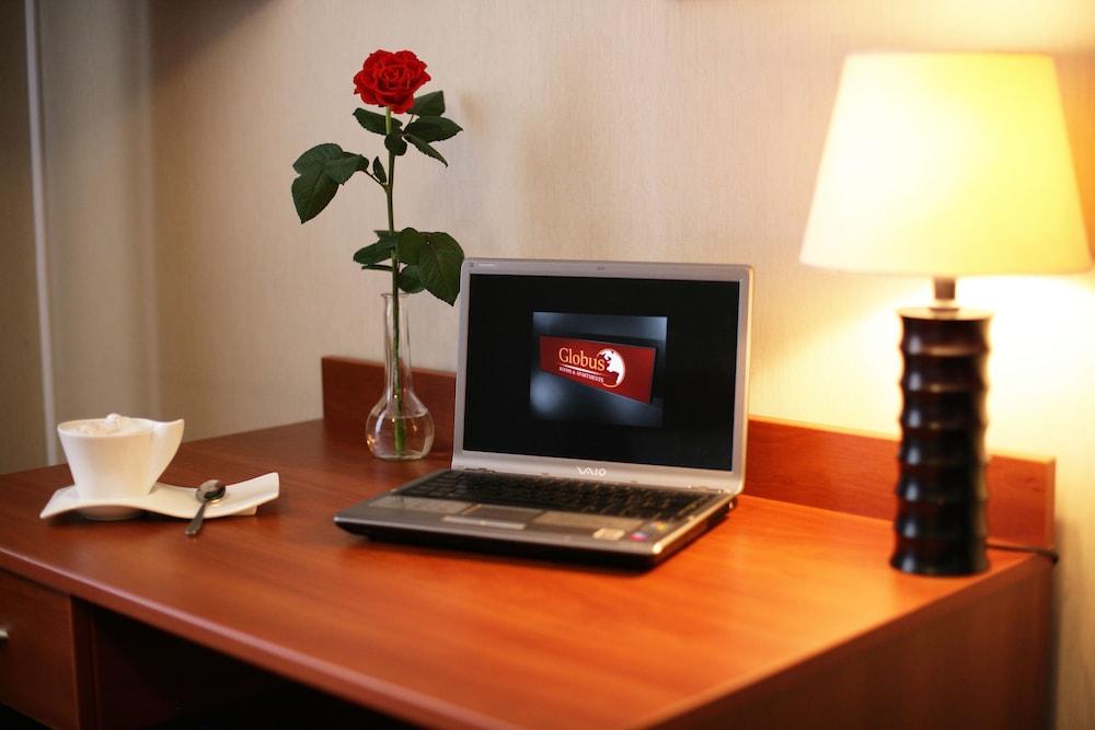 Aparthotel Globus Краков Экстерьер фото