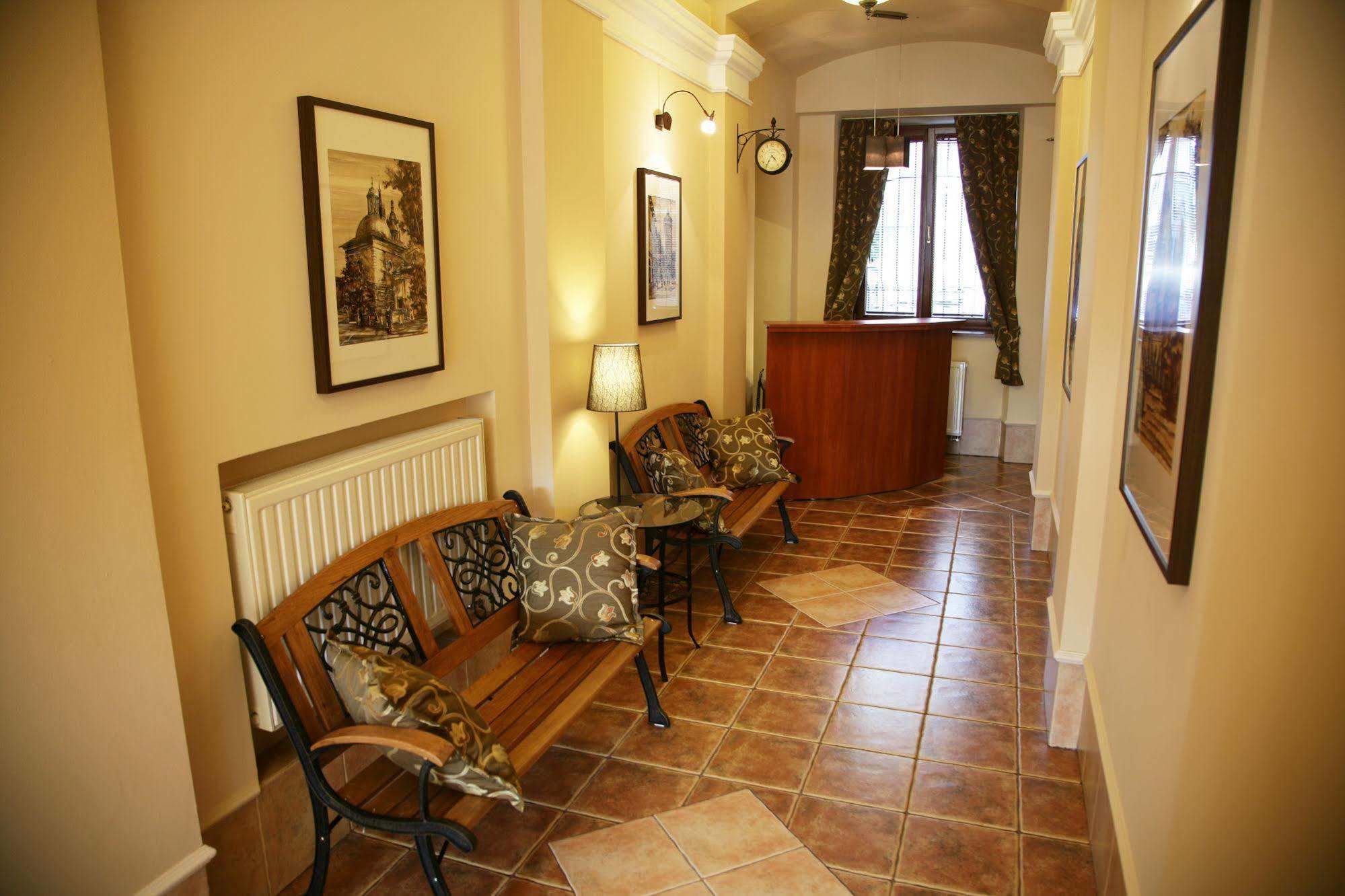 Aparthotel Globus Краков Экстерьер фото